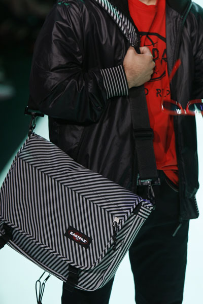 EASTPAK Berlin SS10 07-01-09