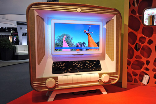 Fernsehschrank_VM-Moebel-Design_IMM_2010 Fernsehschrank_VM-Moebel-Design_IMM_2010